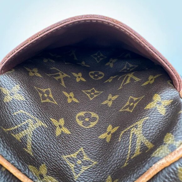 Louis Vuitton Monogram Danube Crossbody - VINTAGE - Picture 14 of 16